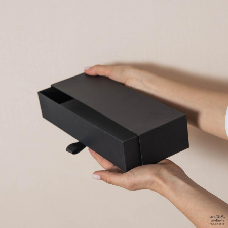 Заказать чёрные коробки с выдвижным дном