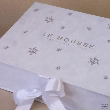 Фотография коробка круглая на лентах 28х21