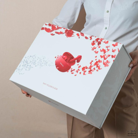 Заказать коробки с крышкой на магнитах с печатью снаружи и внутри