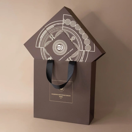  Фотография коробка-холодильник на магнитах