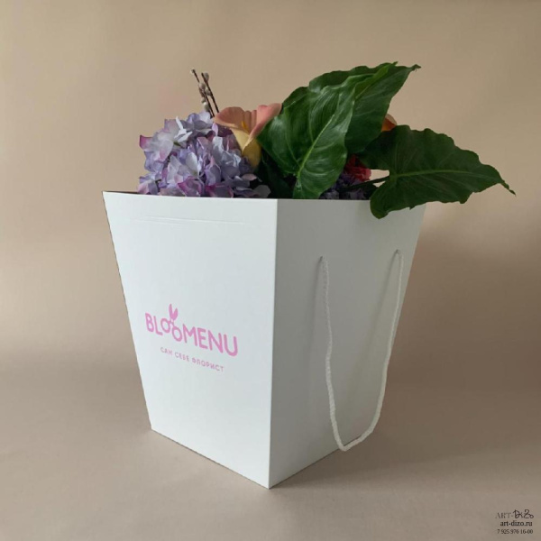 Переноски из бело-бурого гофрокартона BIG/DEMI/SMALL с логотипом от производителя Купить переноски для цветов с логотипом