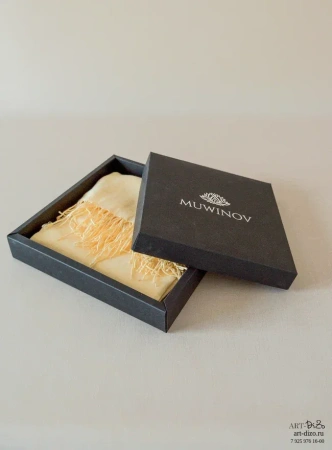  Фотография коробка крышка дно для одежды