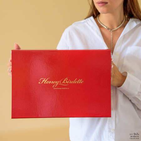  Фотография глянцевая коробка 32×22×10 см для белья