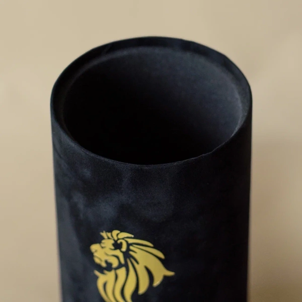  Фотография коробка круглая бархатная 10*19 см