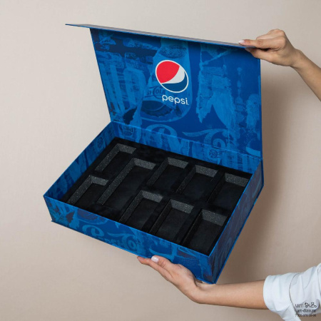 Коробка с откидной крышкой с полноцветной печать внутри и снаружи для промо