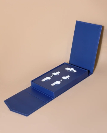 Коробка на магнитах с ложементом для инженерной компании  Фотография коробка на магнитах с ложементом для инженерной компании