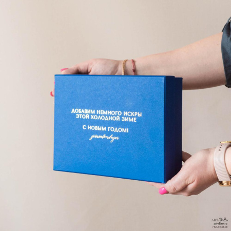  Фотография коробка 22.5×16.5×6 см с полной кашировкой