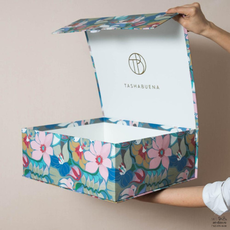  Фотография коробка 40×35×15 см на магнитах с запечаткой паттерном