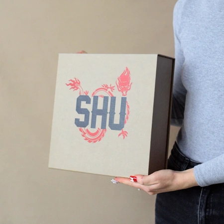  Фотография коробка с выдвижным ящиком для бренда одежды shu