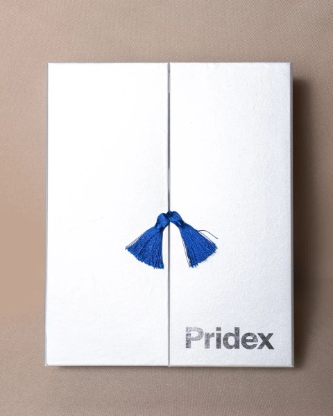  Фотография коробка на магнитах с кисточками