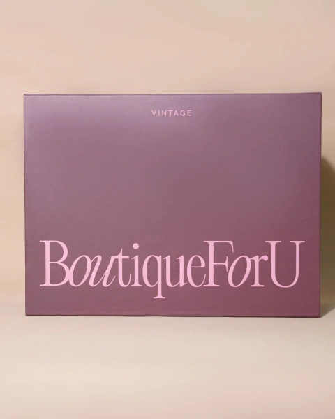 Стильная коробка на магнитах бренда BoutiqueForU  Фотография стильная коробка на магнитах бренда boutiqueforu