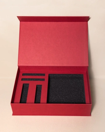  Фотография коробка с магнитами для подарков сети московских ресторанов кофемания