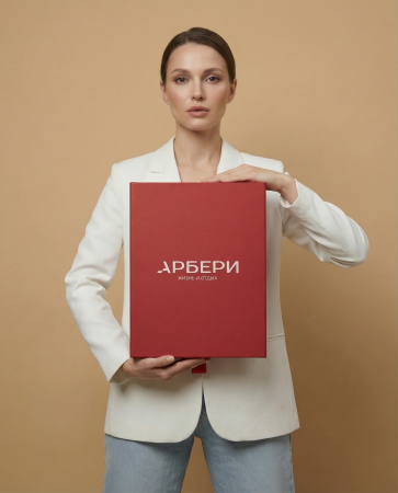  Фотография премиальная подарочная коробка-пенал с тиснением и индивидуальным ложементом для ключа