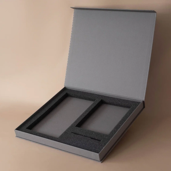 Фотография коробка на магнитах для смоленской прокураторы