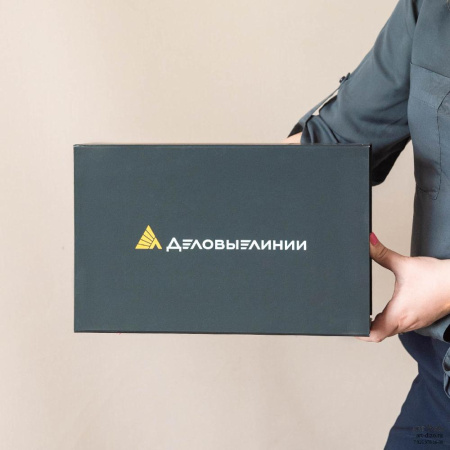 Коробка 33×21×12 см на магнитах в бумаге с софт-тач  Фотография коробка 33×21×12 см на магнитах в бумаге с софт-тач