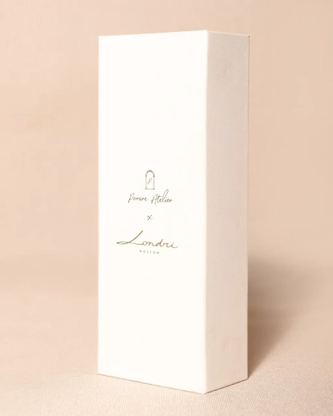  Фотография красивая коробка крышка на магнитах из дизайнерского картона