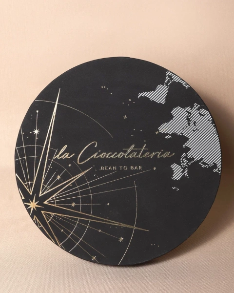 Коробка на втулке для шоколада ручной работы  Фотография коробка на втулке для шоколада ручной работы