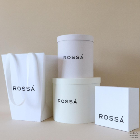  Фотография круглые коробки 22×25 см и 30×25 см с чёрным логотипом