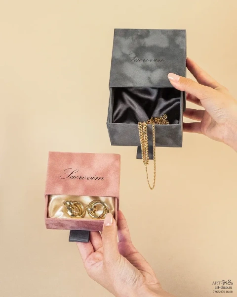  Фотография коробка-пенал для украшений с атласной тканью