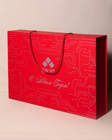  Фотография коробка на магнитах с ложементом для новогодних подарков