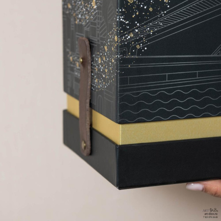 Короб 40×40×17 см под бутылку и 2 бокала  Фотография короб 40×40×17 см под бутылку и 2 бокала