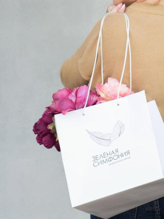 Заказать пакеты для цветов с печатью логотипа оптом в Москве