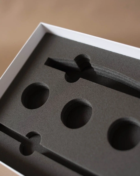  Фотография коробка крышка-дно под 9 предметов