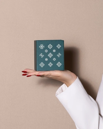  Фотография компактная коробка на магнитах для аксессуаров