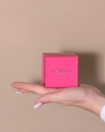 Розовая квадратная коробочка на магнитах для бижутерии  Фотография розовая квадратная коробочка на магнитах для бижутерии