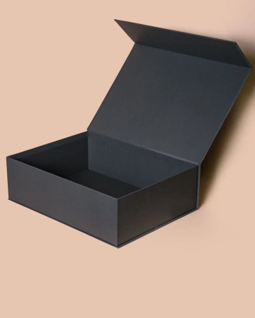  Фотография премиальная коробка на магнитах с откидной крышкой для текстиля