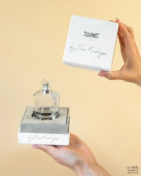  Фотография коробка для флакона духов от бренда elena konchagina 