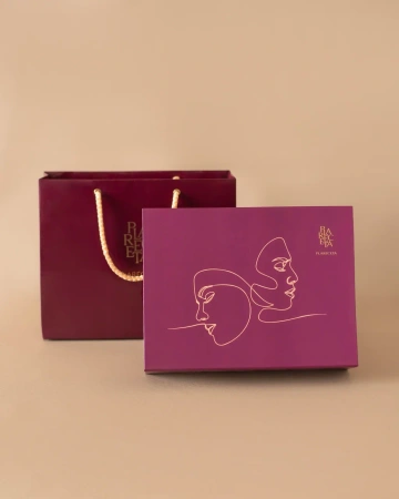  Фотография коробка на магнитах из дизайнерской бумаги с тиснением