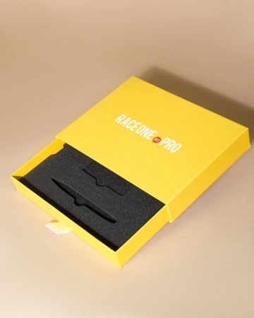 Коробка пенал с ложементом ярко-желтого цвета  Фотография коробка пенал с ложементом ярко-желтого цвета