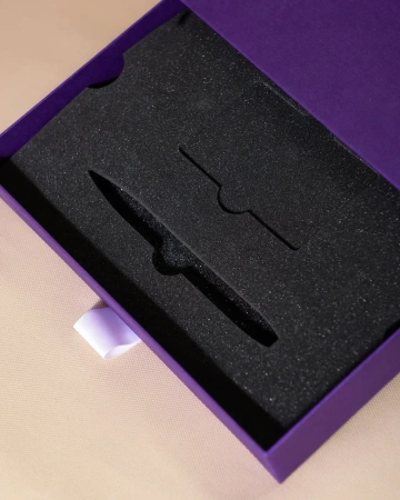 Коробка пенал с ложементом фиолетового цвета  Фотография коробка пенал с ложементом фиолетового цвета