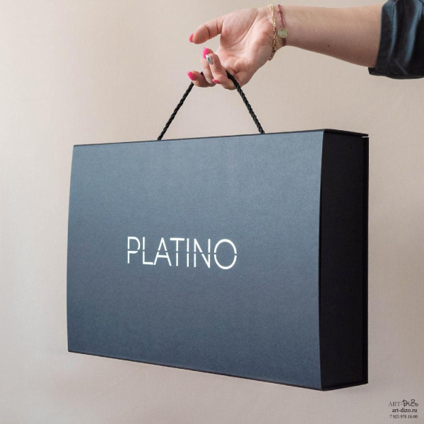  Фотография коробка-портфель 45×30×9 см с лого на откидной крышке