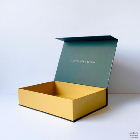  Фотография коробка для корпоративных подарков 35×25×8 см в дизайнерской бумаге