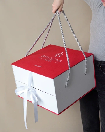  Фотография коробка книга на лентах с выдвижным ящиком