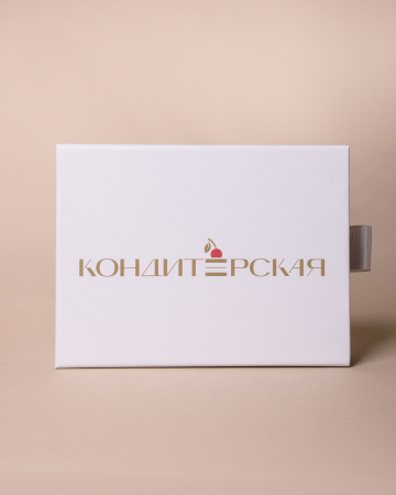  Фотография подарочная коробка пенал для сладостей с ложементом