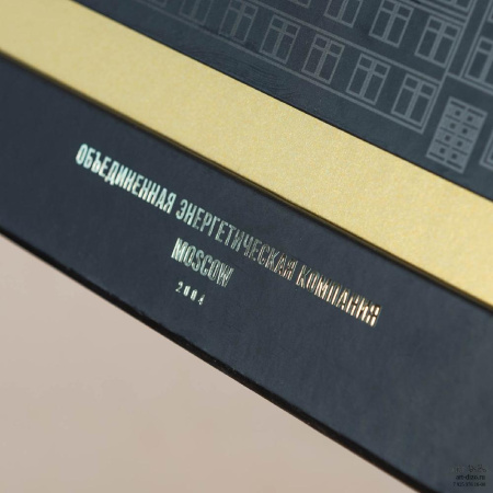 Короб 40×40×17 см под бутылку и 2 бокала  Фотография короб 40×40×17 см под бутылку и 2 бокала