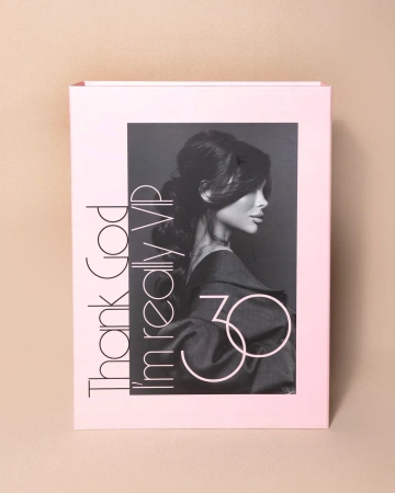  Фотография коробка для рекламного агенства