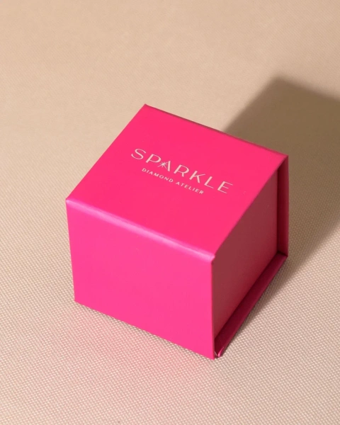 Розовая квадратная коробочка на магнитах для бижутерии  Фотография розовая квадратная коробочка на магнитах для бижутерии