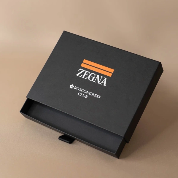 Коробка-пенал с ложементом для ZEGNA Фотография коробка-пенал с ложементом для zegna