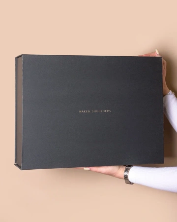  Фотография премиальная коробка на магнитах с откидной крышкой для текстиля