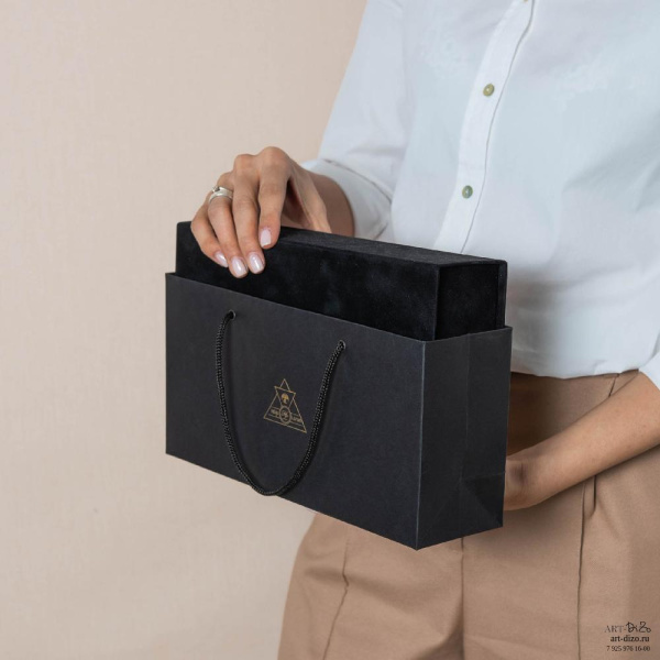  Фотография пакет 28×14×8 см под коробку