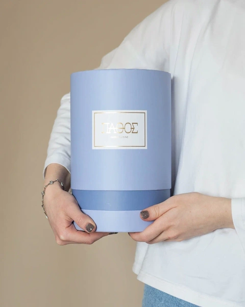  Фотография коробка круглая на втулке 15*24 для пасахльного кулича