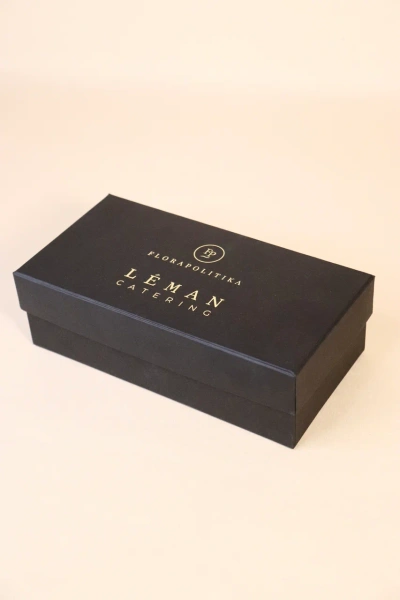  Фотография коробка крышка-дно для кондитерских изделий