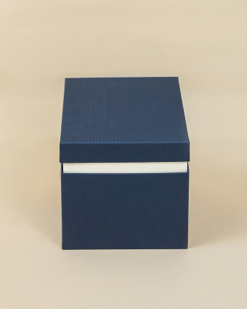  Фотография синяя коробка-куб для украшений