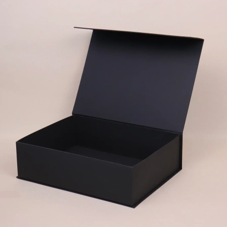  Фотография коробка на магнитах для бренда kaya