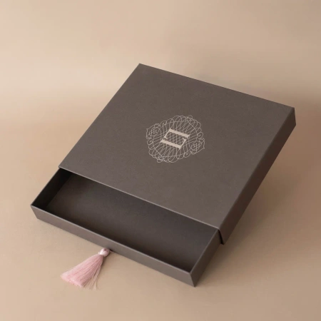  Фотография коробка пенал 21*25*3