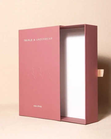  Фотография коробка-пенал розового цвета